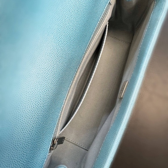 CHANEL My Everything Gradient Blue Ombre Shaded Quilted Caviar Medium Flap Bag - Picture 9 of 16